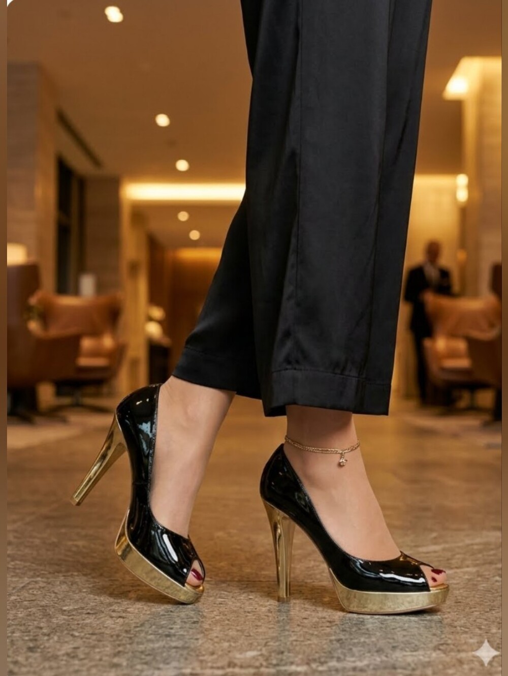 Enzo Angiolini Black Gold Patent Leather Peeptoe Platform Heels Size 6.5 M